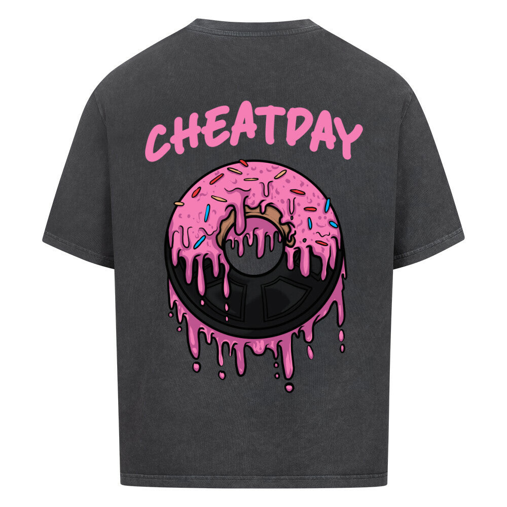 Cheatday | Oversized Shirt - T-Shirt von MarketPrint | bulkozen | SKU: U936EZ2M